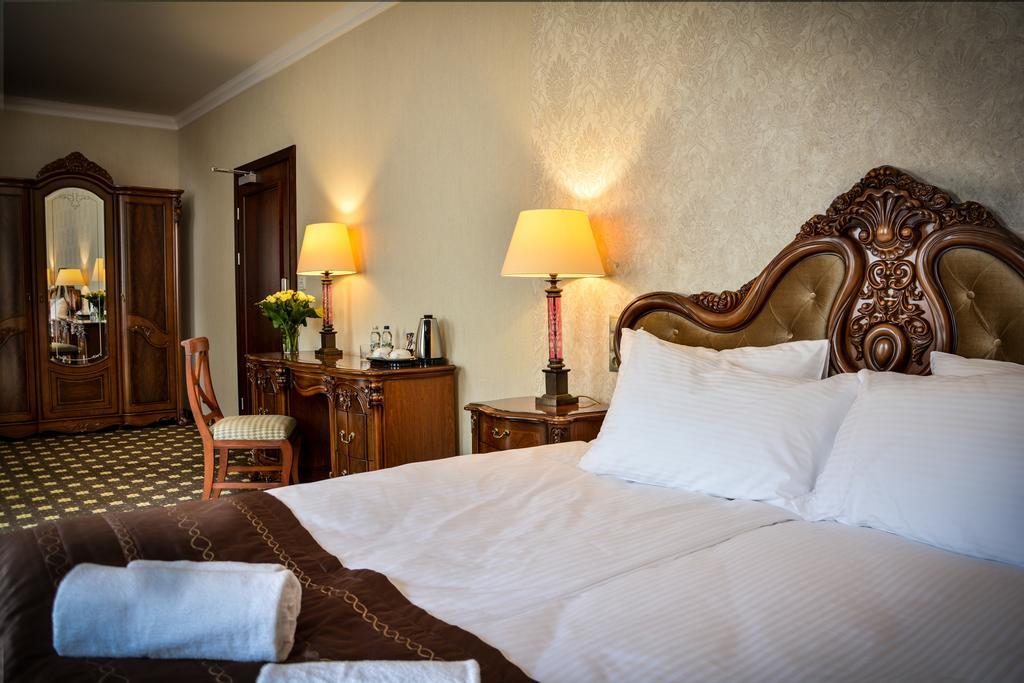Komoda Club Residence Калиш Номер фото