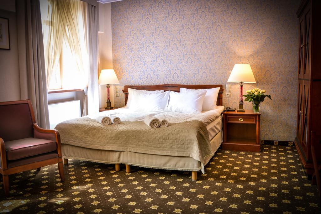 Komoda Club Residence Калиш Номер фото