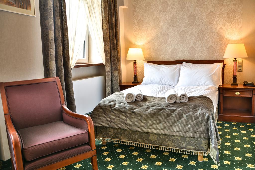 Komoda Club Residence Калиш Номер фото