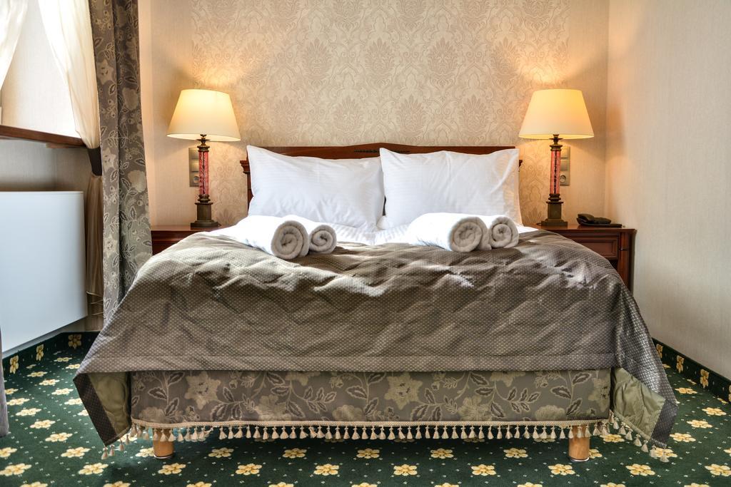 Komoda Club Residence Калиш Номер фото