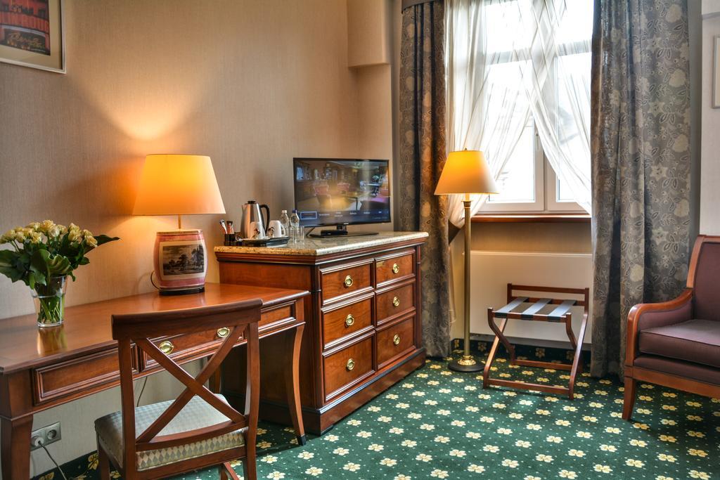Komoda Club Residence Калиш Номер фото