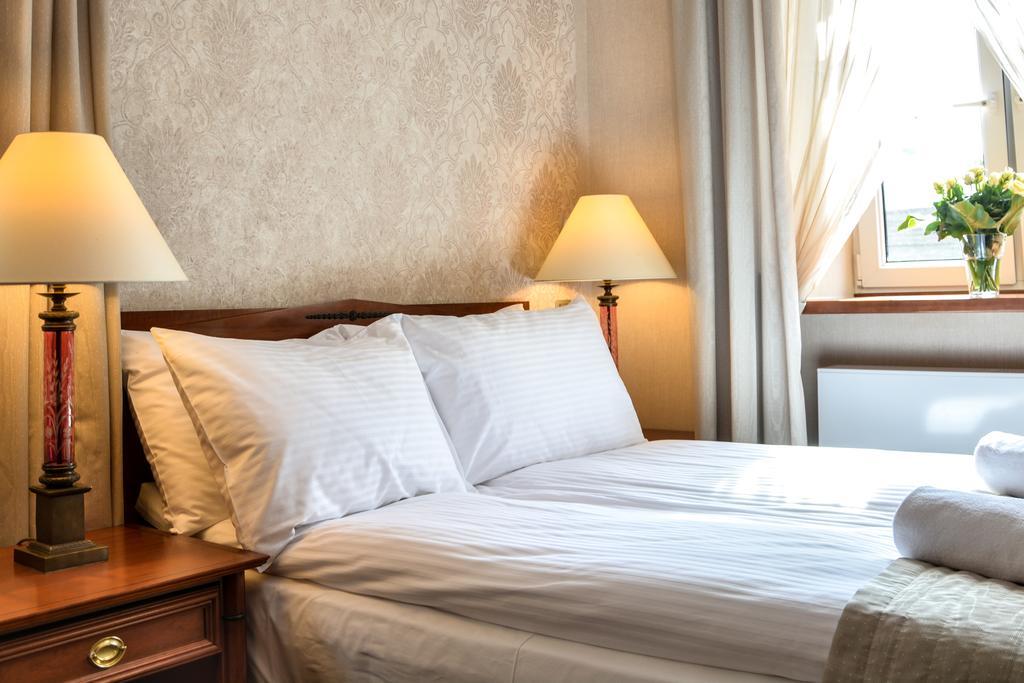 Komoda Club Residence Калиш Номер фото